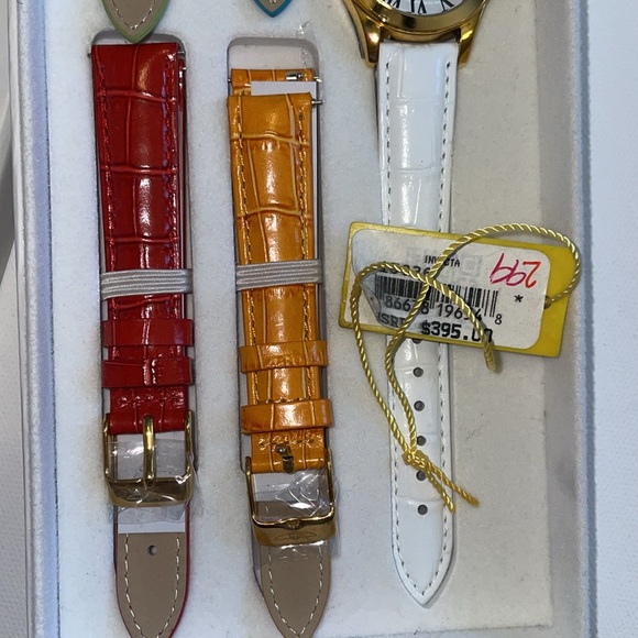 Invicta special edition watch box set
5 leather straps main image 5